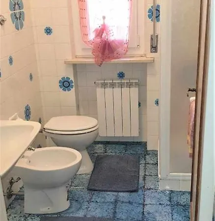 R11 - Con Ampio Terrazzo Apartament